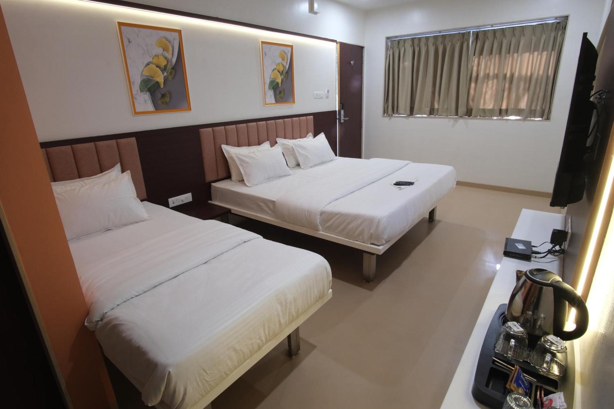 Hotel Haldi Nashik Dış mekan fotoğraf